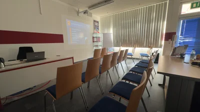Theorieunterricht der Fahrschule Körber an der Hanauer Straße 68